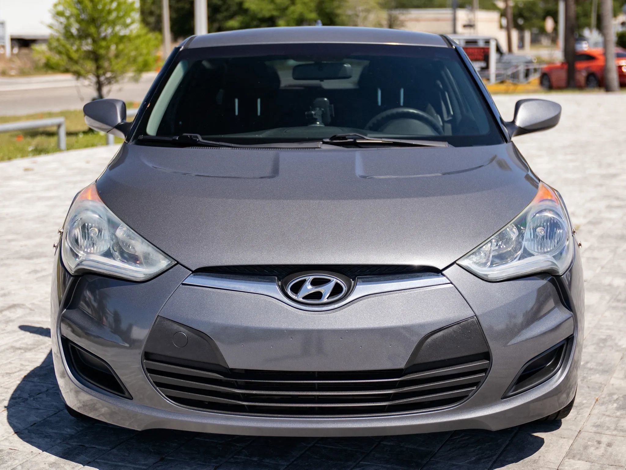 Used 2015 Hyundai Veloster FWD image 5