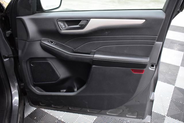 Used 2021 Ford Escape S image 25