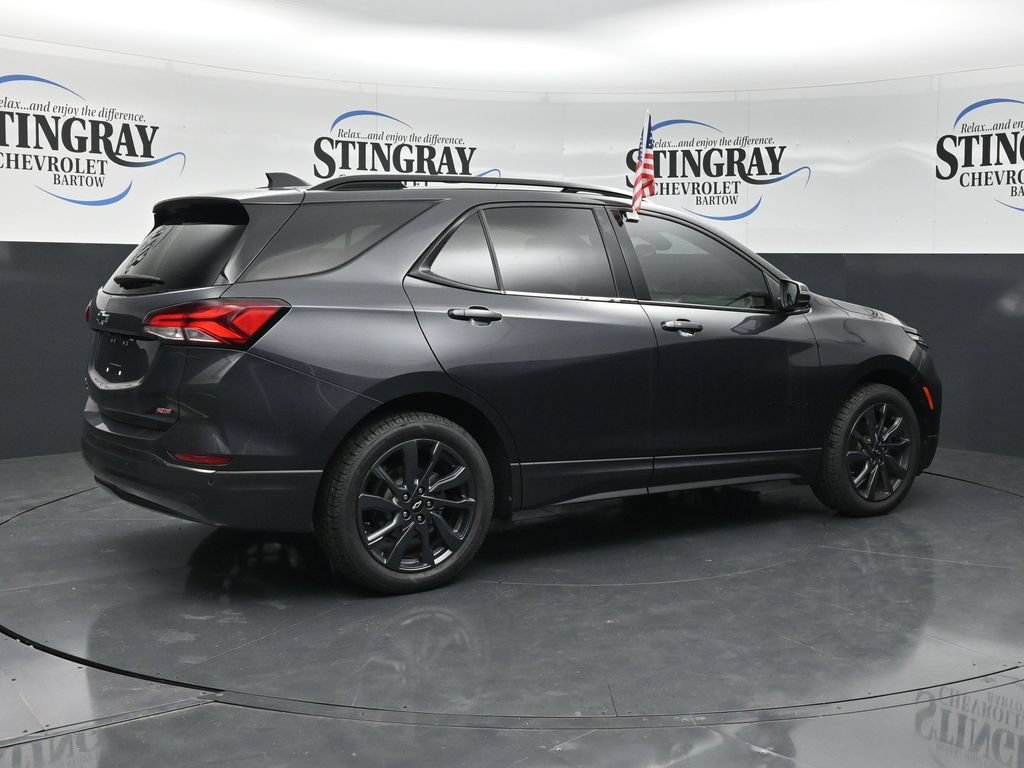 Used 2022 Chevrolet Equinox RS w/ RS Leather Package FWD image 9