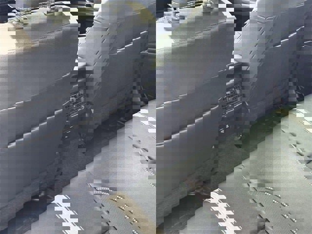 Used 2025 Toyota Camry SE w/ Convenience Package image 15