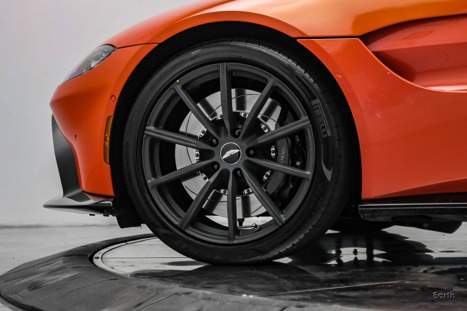 Used 2020 Aston Martin V8 Vantage Coupe RWD image 97