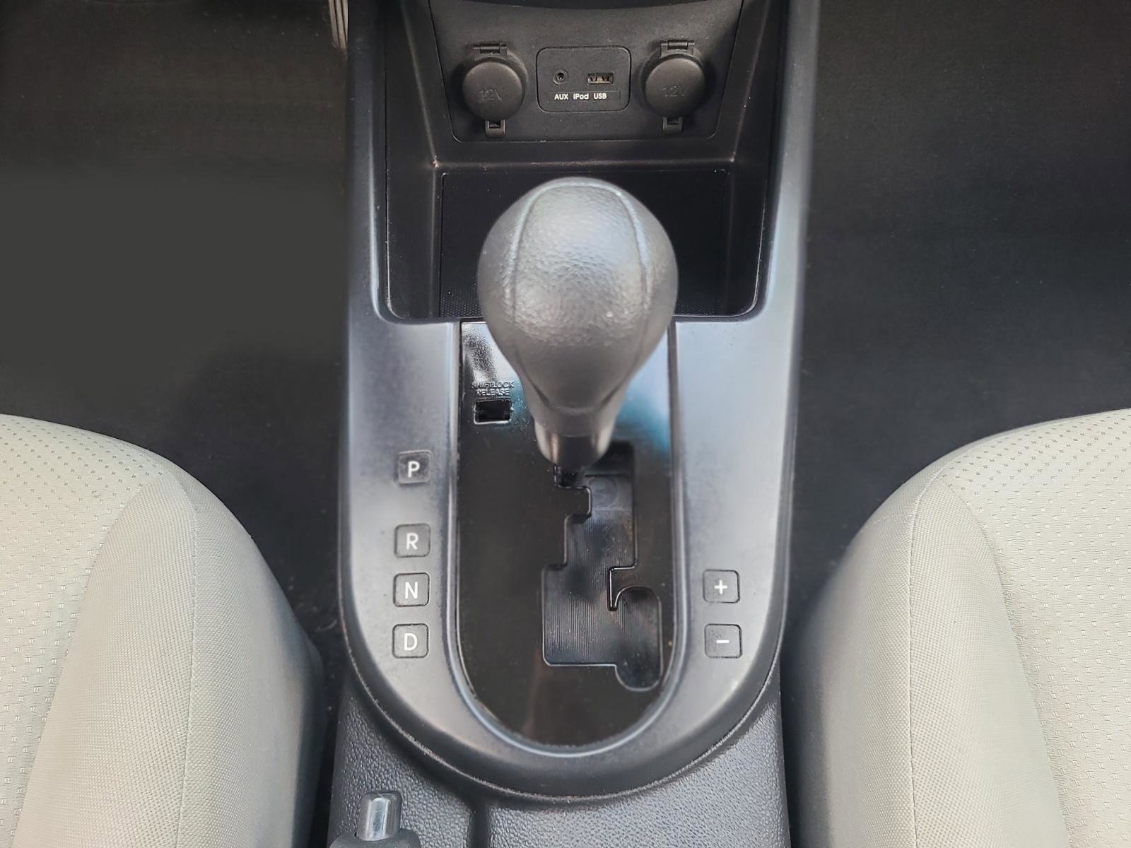 Used 2010 Kia Forte EX image 15