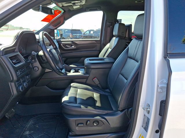 Used 2021 Chevrolet Suburban RST w/ Luxury Package image 14
