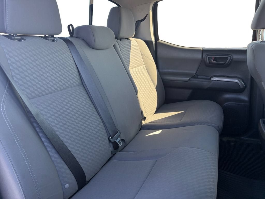 Used 2023 Toyota Tacoma SR5 RWD image 18