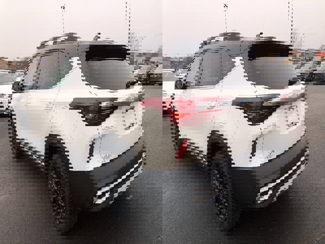 Used 2023 Kia Seltos Nightfall Edition image 4