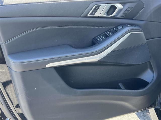 Used 2022 BMW X5 xDrive40i w/ Premium Essential Package image 19