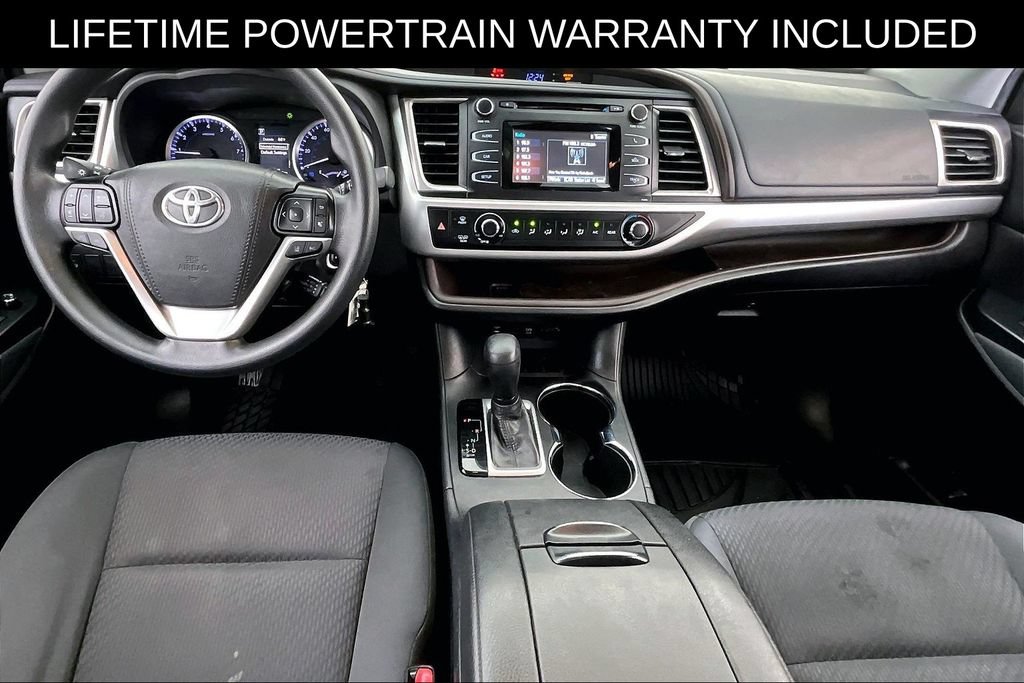 Used 2019 Toyota Highlander LE FWD image 20