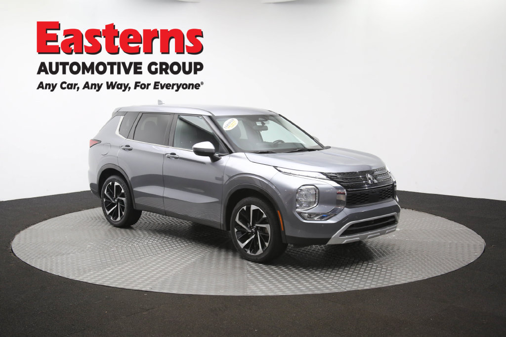 Used 2024 Mitsubishi Outlander SE FWD image 49
