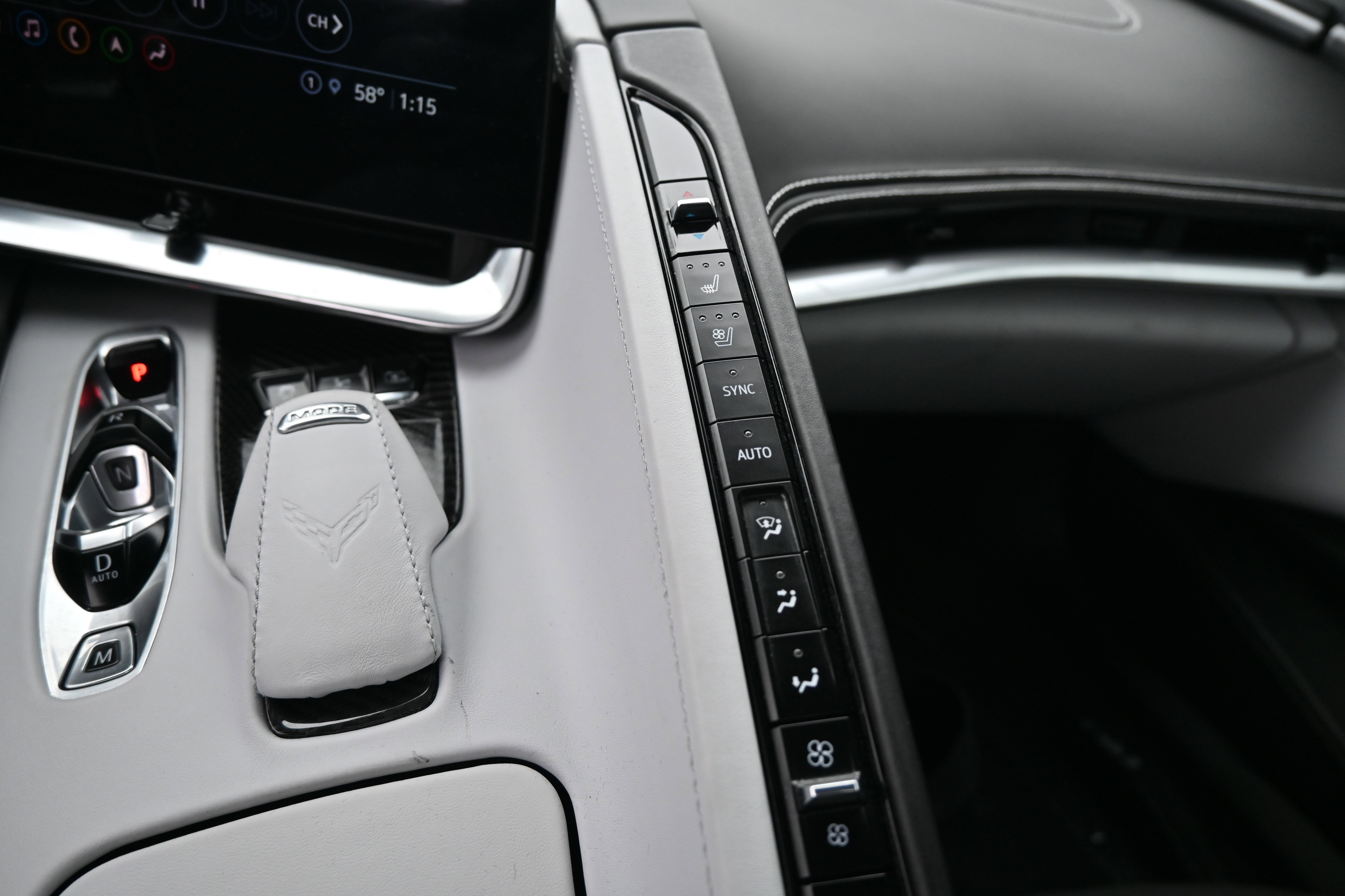 Used 2021 Chevrolet Corvette Stingray Premium Conv w/ Z51 Performance Package image 30