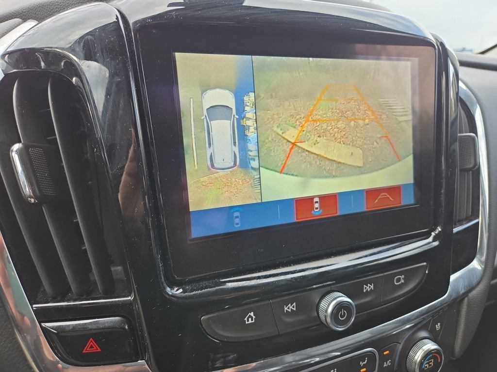 Used 2018 Chevrolet Traverse Premier image 22