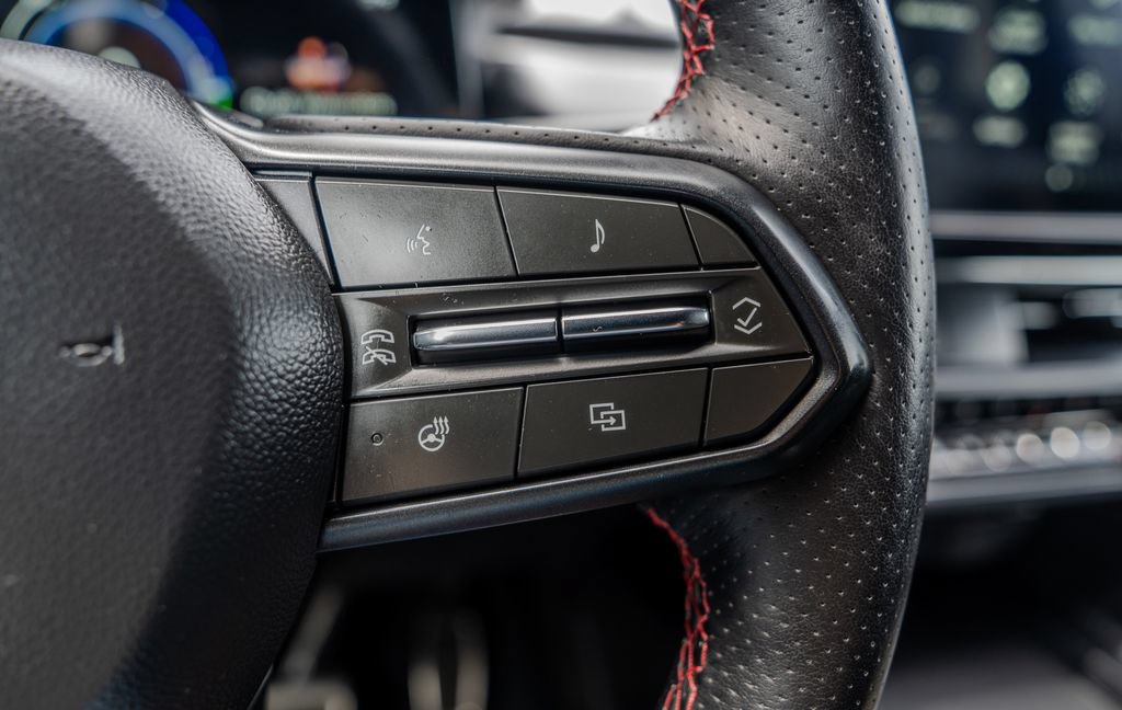Used 2024 Acura ZDX A-Spec RWD image 7