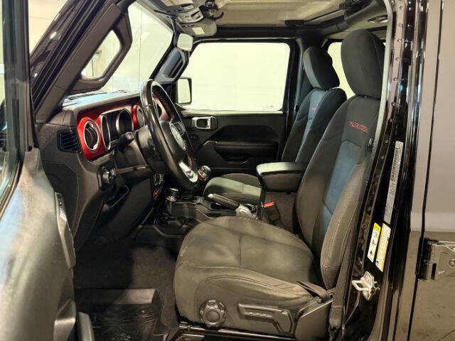 Used 2018 Jeep Wrangler Unlimited Rubicon w/ Steel Bumper Group AWD/4WD image 12