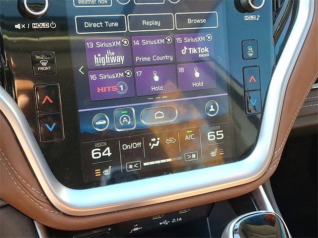 Used 2022 Subaru Outback Touring XT w/ Popular Package #2 image 13