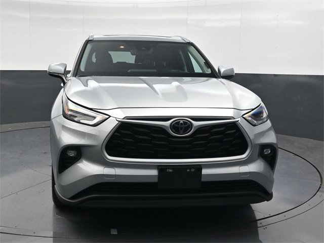 Used 2023 Toyota Highlander L image 9