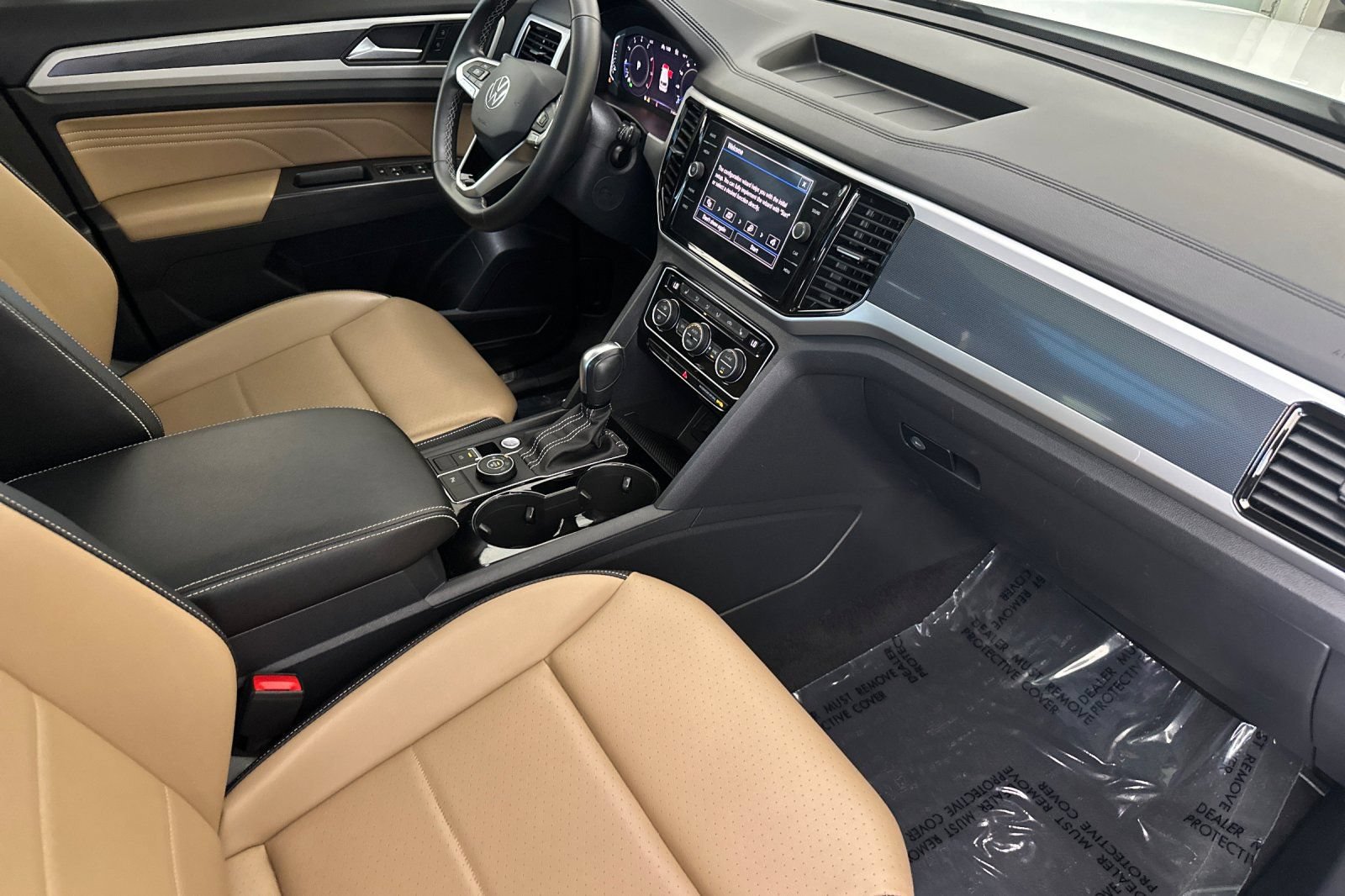 Used 2022 Volkswagen Atlas Cross Sport SE AWD/4WD image 19