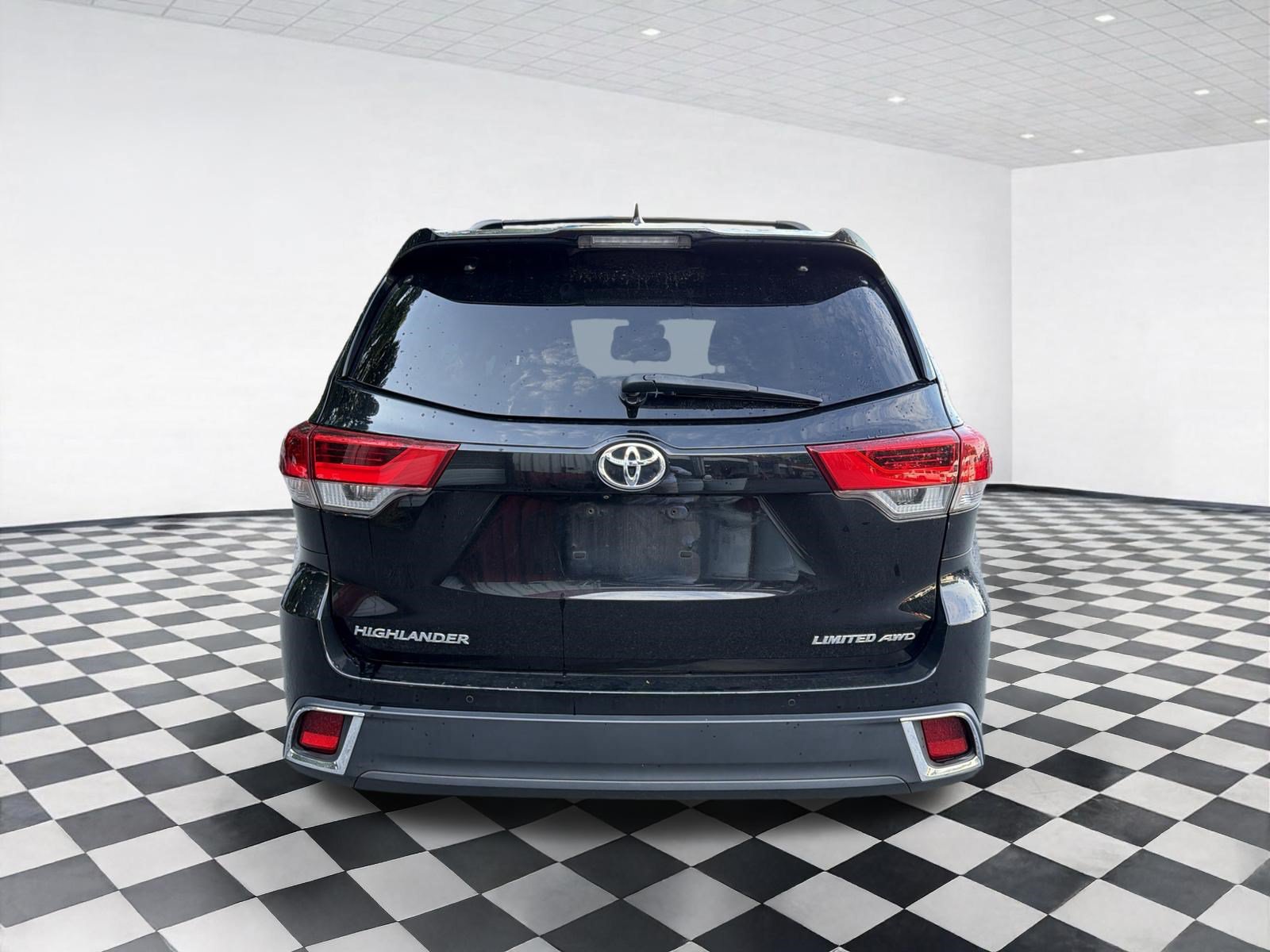 Used 2018 Toyota Highlander Limited AWD/4WD image 5