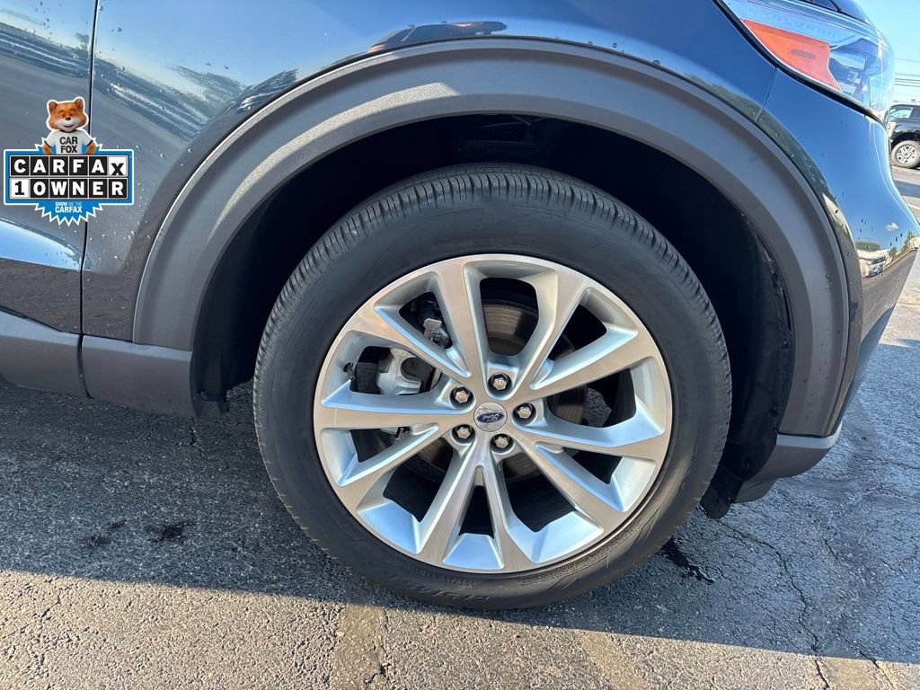 Used 2023 Ford Explorer Platinum w/ Technology Package AWD/4WD image 12