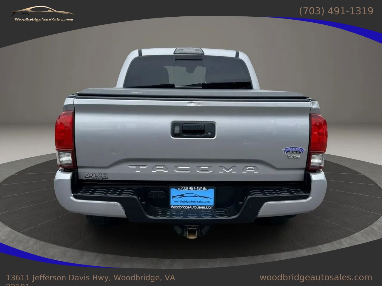 Used 2019 Toyota Tacoma TRD Sport AWD/4WD image 5