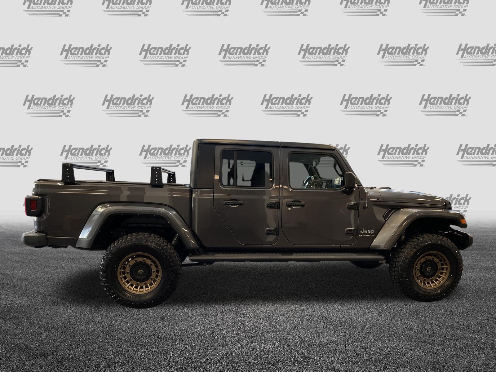 Used 2021 Jeep Gladiator Overland w/ Popular Equipment Package AWD/4WD image 11