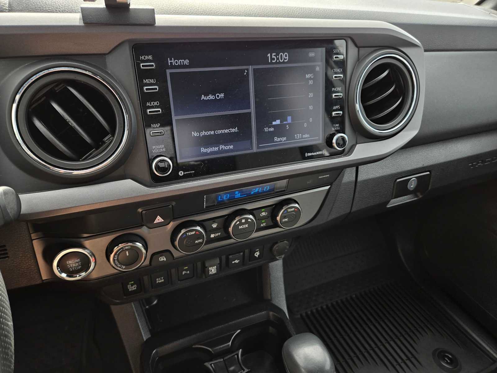 Used 2022 Toyota Tacoma TRD Off-Road w/ Technology Package AWD/4WD image 29
