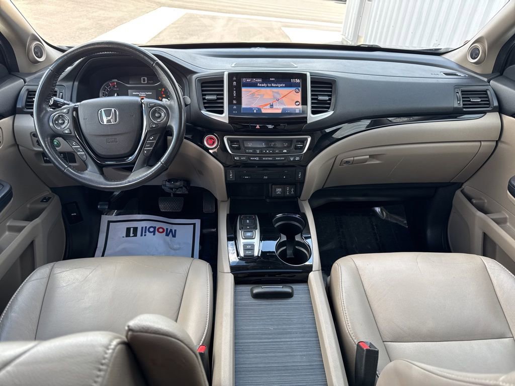 Used 2017 Honda Pilot Touring image 11