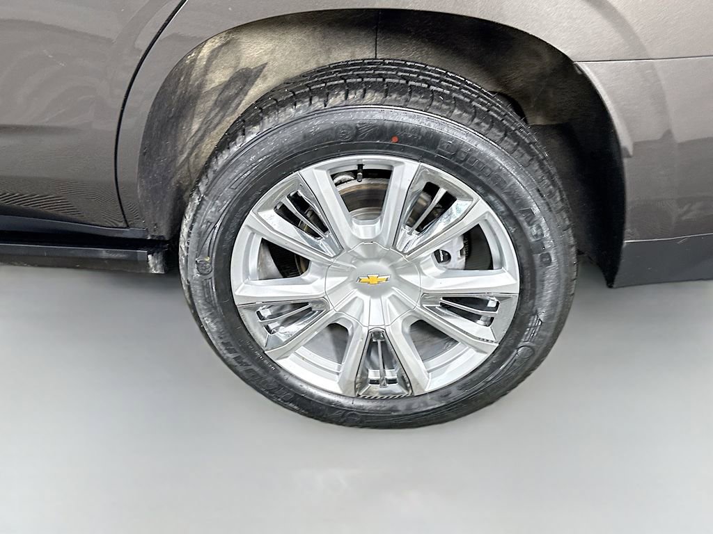 Used 2021 Chevrolet Tahoe High Country w/ Premium Package AWD/4WD image 40