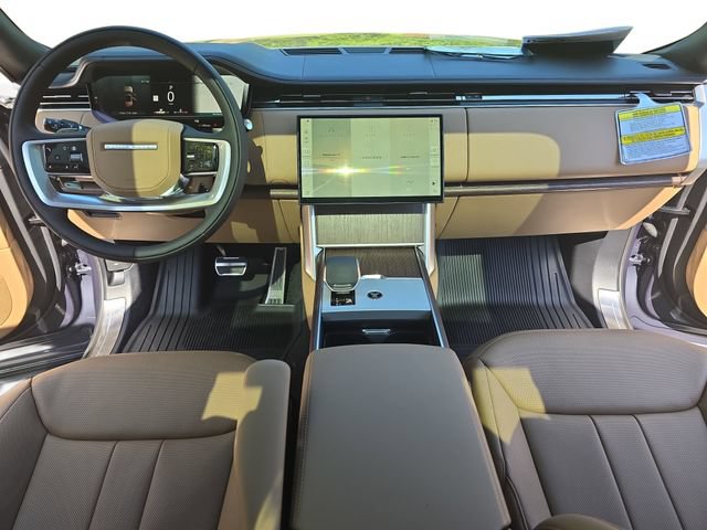 New 2026 Land Rover Range Rover Long Wheelbase SE AWD/4WD image 9