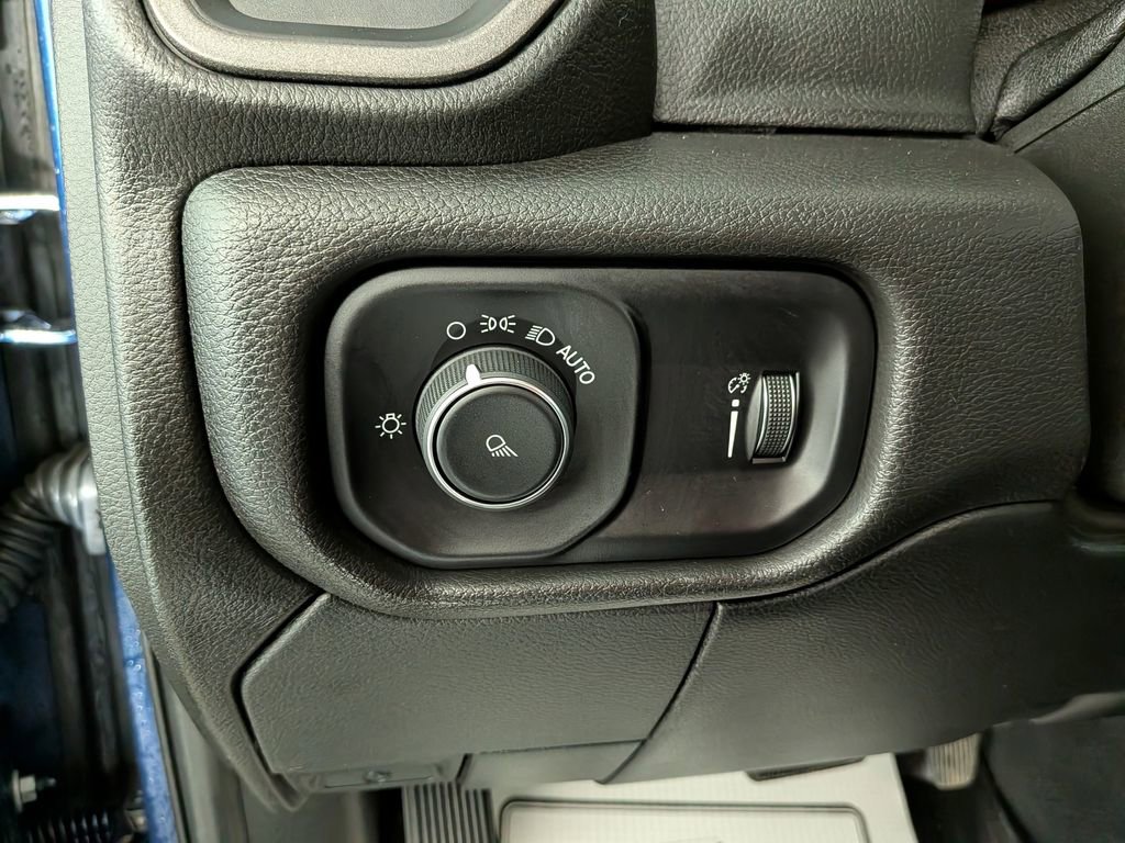 Used 2022 RAM 2500 Tradesman image 16