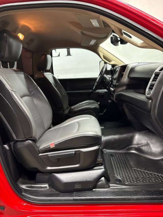 Used 2020 RAM 3500 Tradesman w/ Chrome Appearance Group image 18