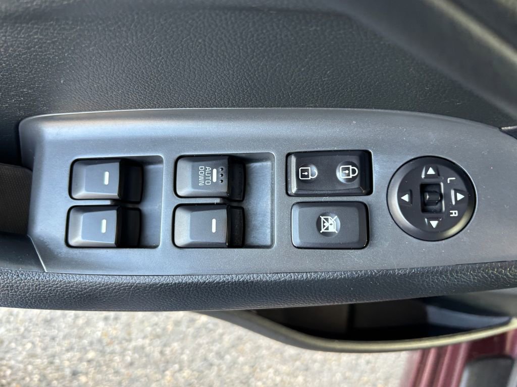 Used 2018 Kia Forte LX w/ LX Rear Camera Package image 21