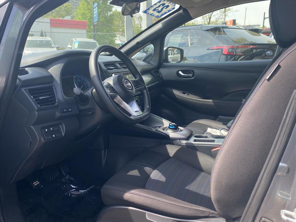 Used 2023 Nissan Leaf S image 13