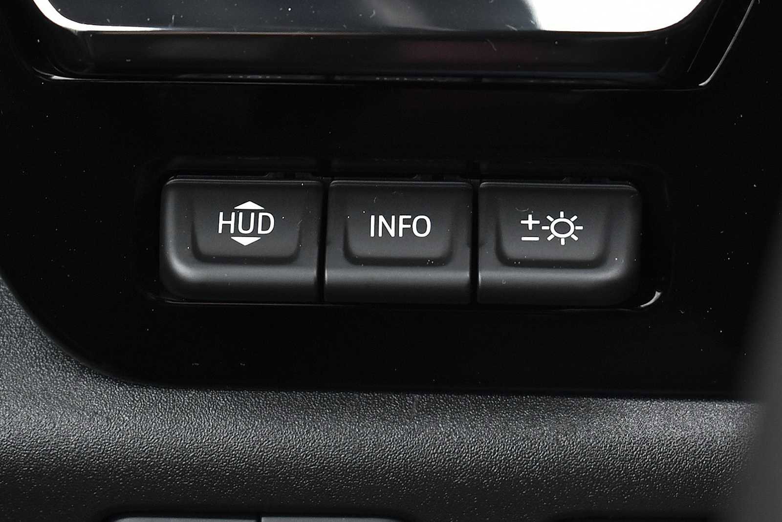 Used 2025 Chevrolet Silverado 1500 ZR2 w/ Technology Package image 21