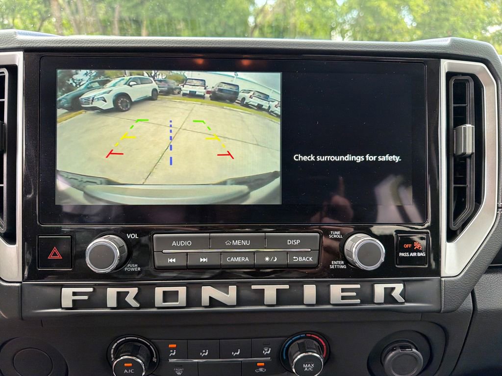 Used 2025 Nissan Frontier SV RWD image 24