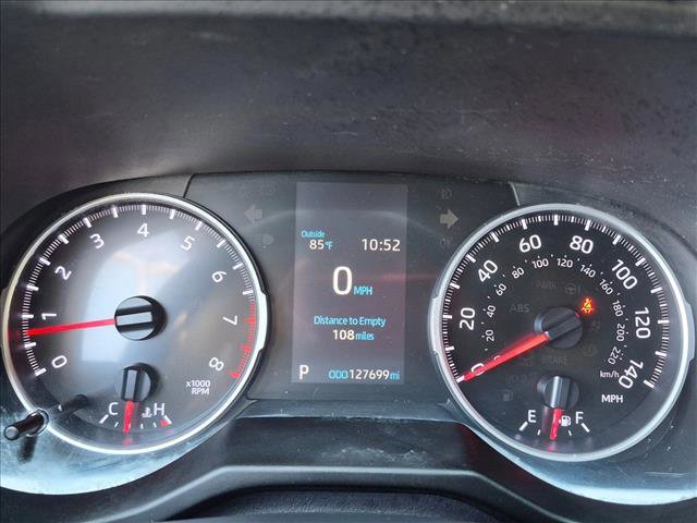 Used 2019 Toyota RAV4 XLE w/ Convenience Package FWD image 11