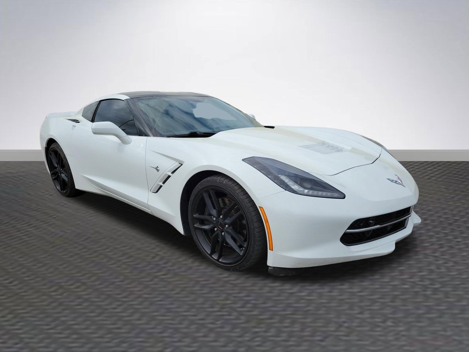 Used 2016 Chevrolet Corvette Stingray Coupe w/ 2LT Preferred Equipment Group image 1