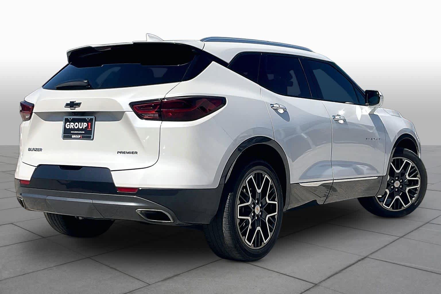Used 2023 Chevrolet Blazer Premier w/ Driver Confidence II Package FWD image 13