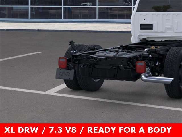 New 2025 Ford F350 XL w/ XL Chrome Package image 43