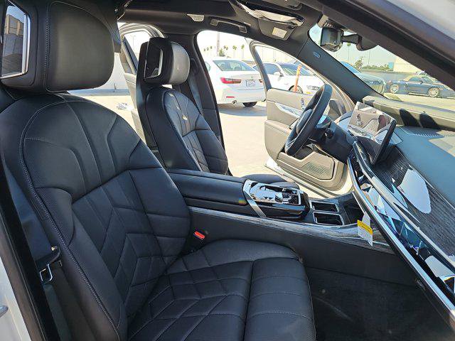 New 2026 BMW i7 eDrive50 image 10