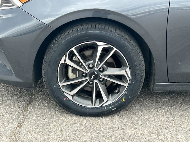 Used 2024 Kia Forte LXS image 11