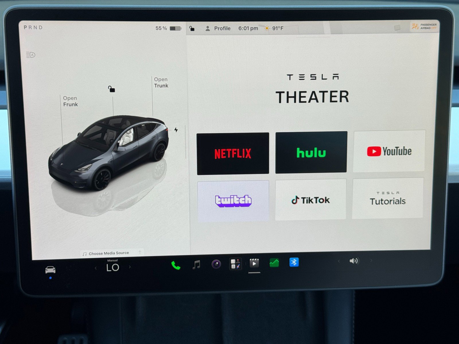 Used 2022 Tesla Model Y Performance AWD/4WD image 25