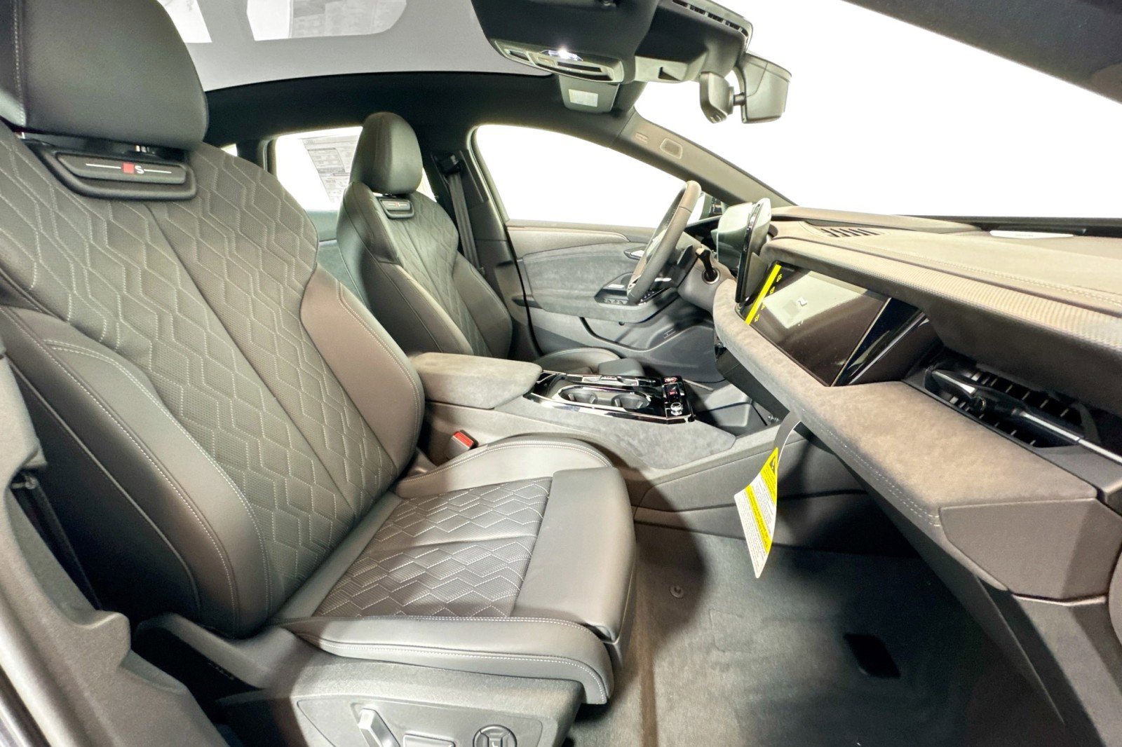 New 2027 Audi S6 e-tron Prestige AWD/4WD image 24