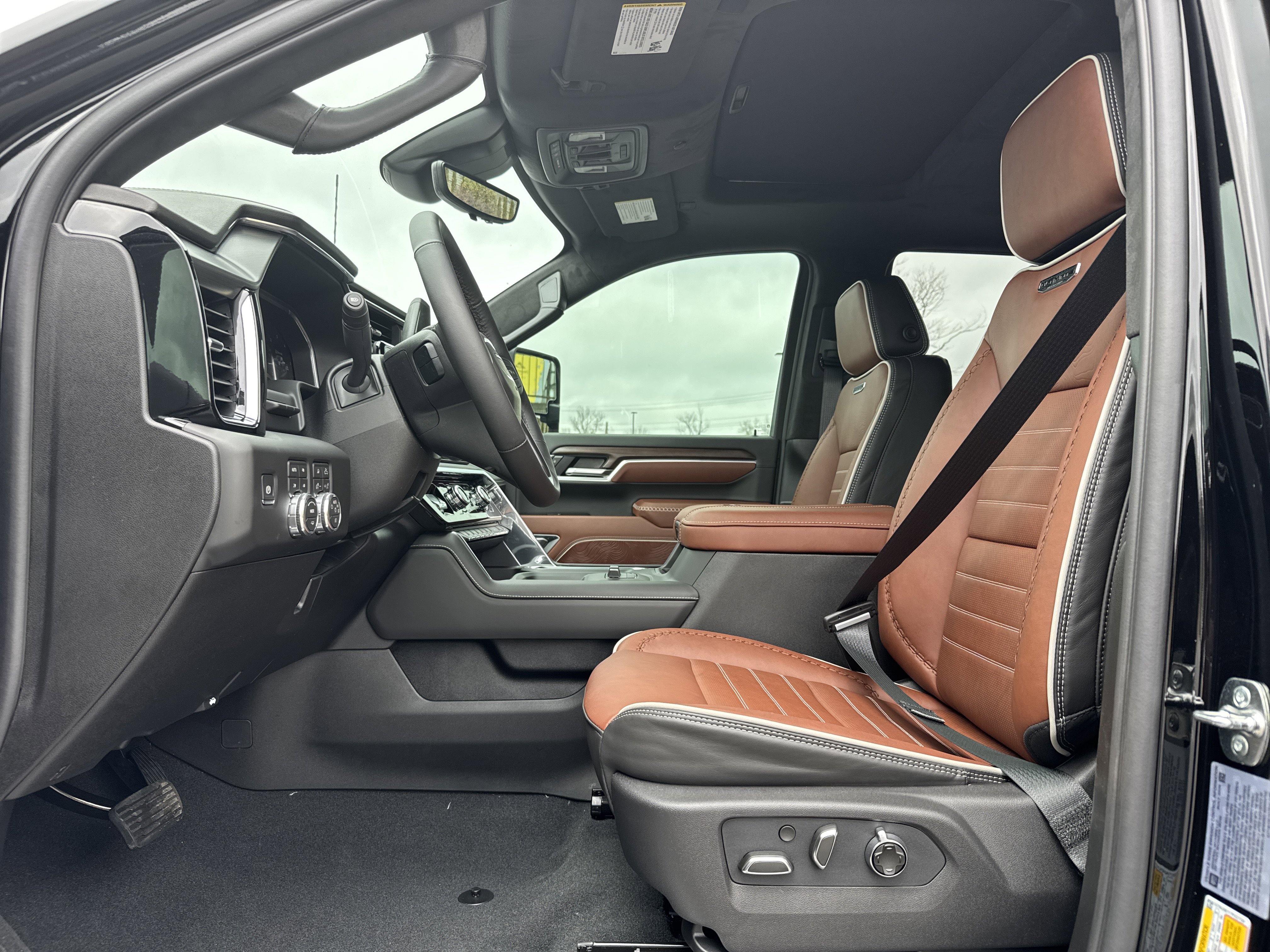 New 2026 GMC Sierra 2500 Denali Ultimate image 16
