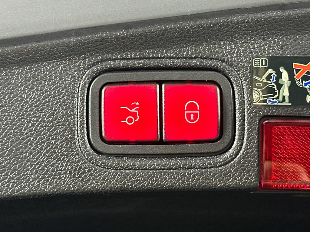 Certified 2023 Mercedes-Benz C 43 AMG 4MATIC Coupe image 20