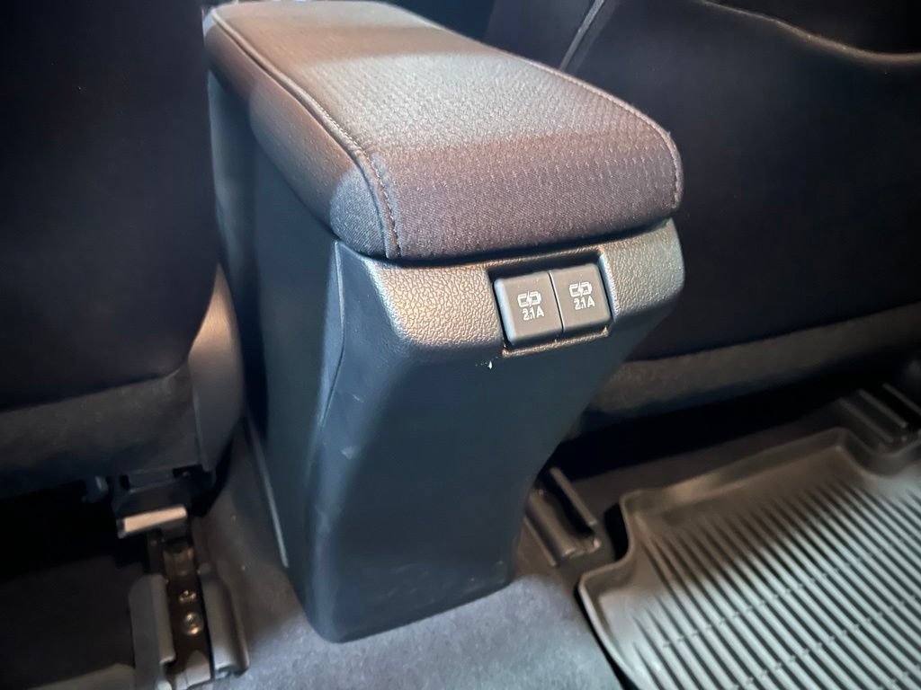 Certified 2022 Toyota Prius LE FWD image 16