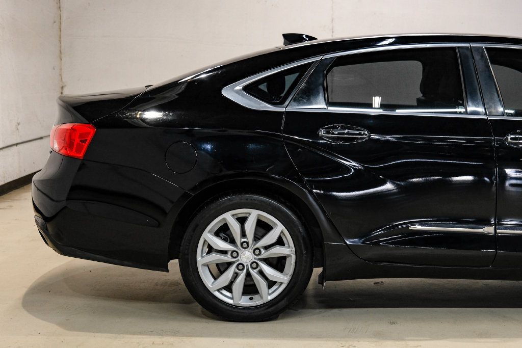 Used 2016 Chevrolet Impala LTZ FWD image 12