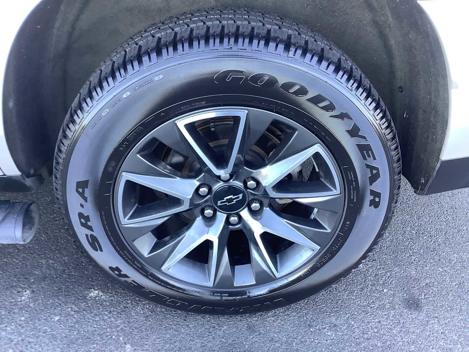 Used 2021 Chevrolet Tahoe Z71 w/ Rear Media and Nav Package image 7