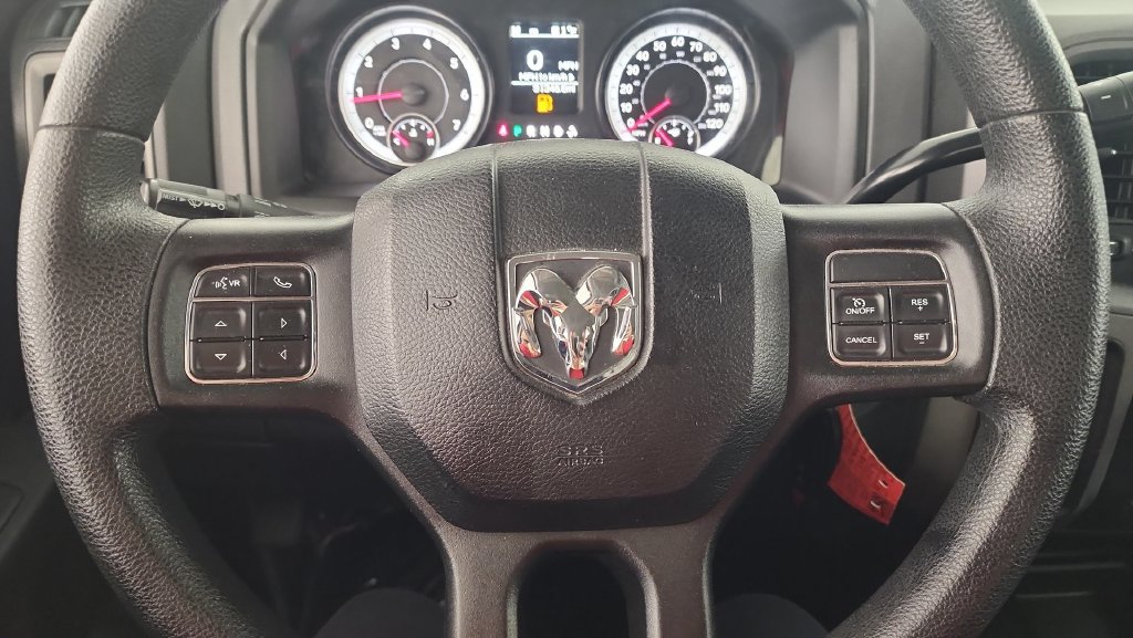 Used 2015 RAM 2500 Tradesman w/ Chrome Appearance Group AWD/4WD image 11
