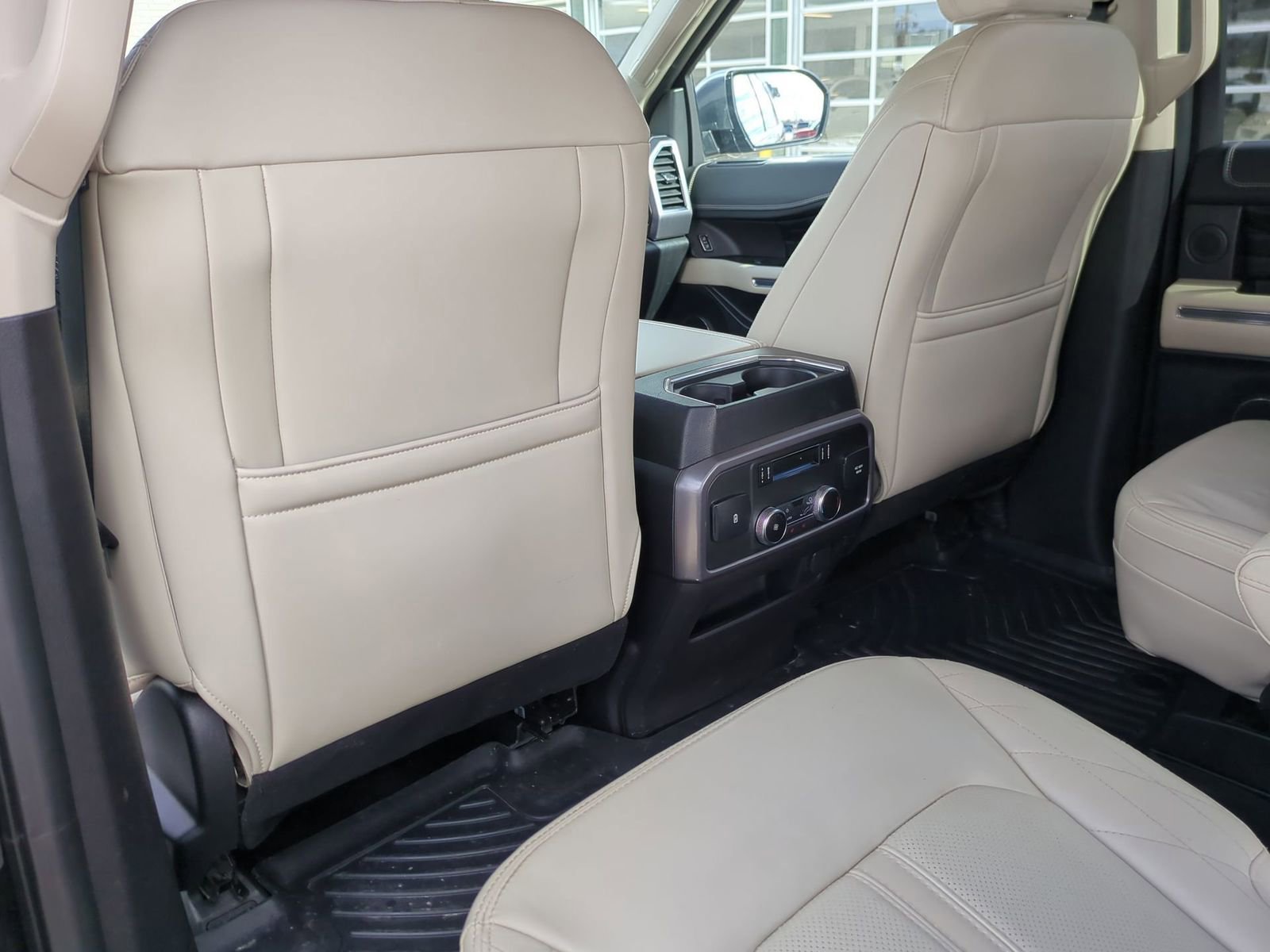 Used 2019 Ford Expedition Platinum image 20