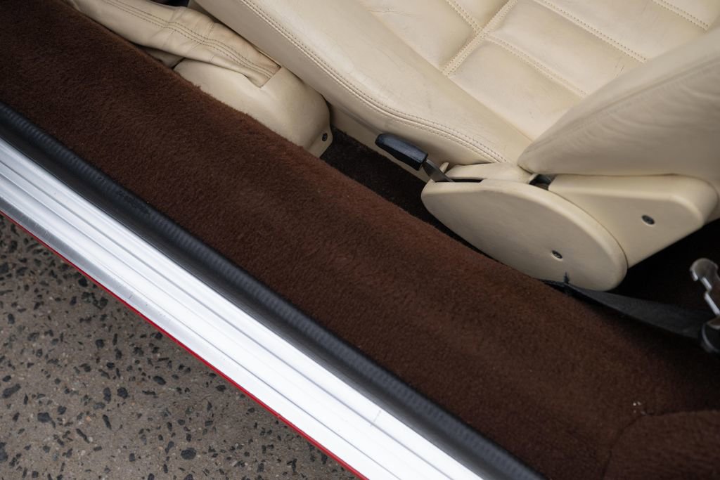 Used 1988 Ferrari 328 GTS image 24