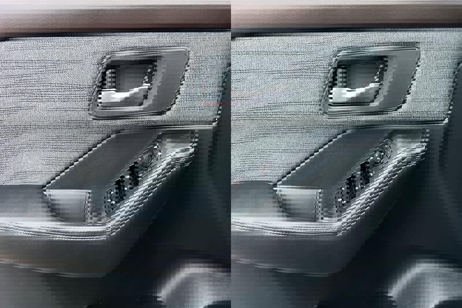 Certified 2022 Nissan Rogue SV image 13